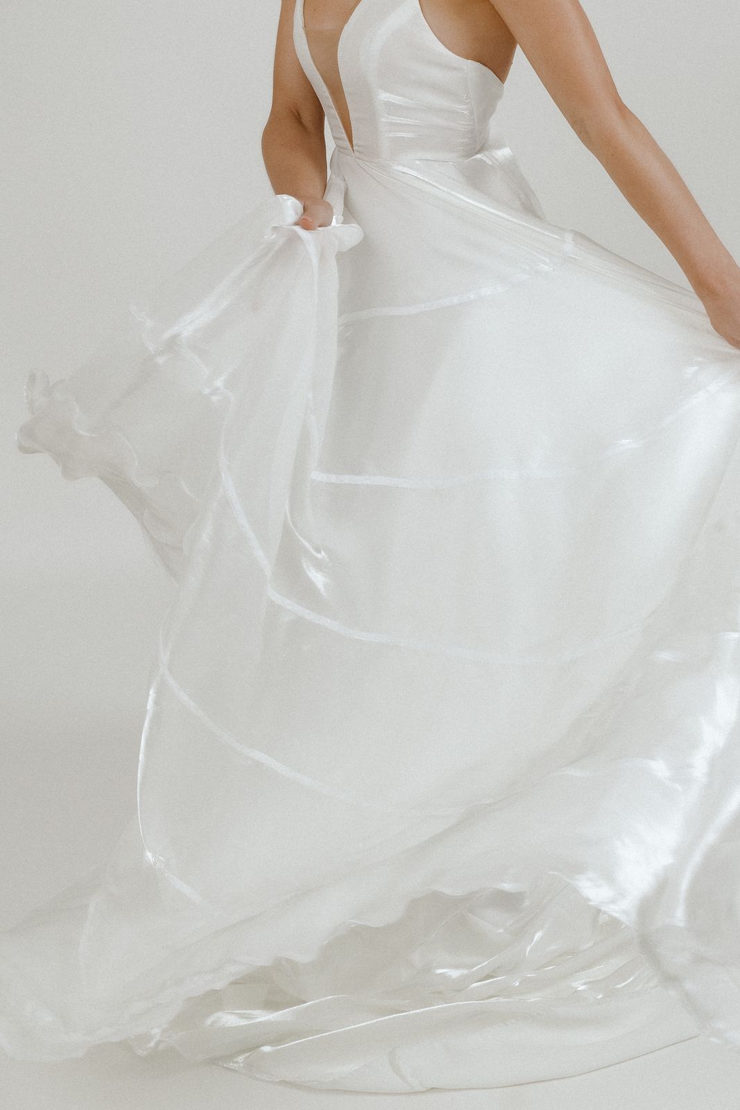 Hermia bespoke wedding gown by Sarah Stoute — photo 4