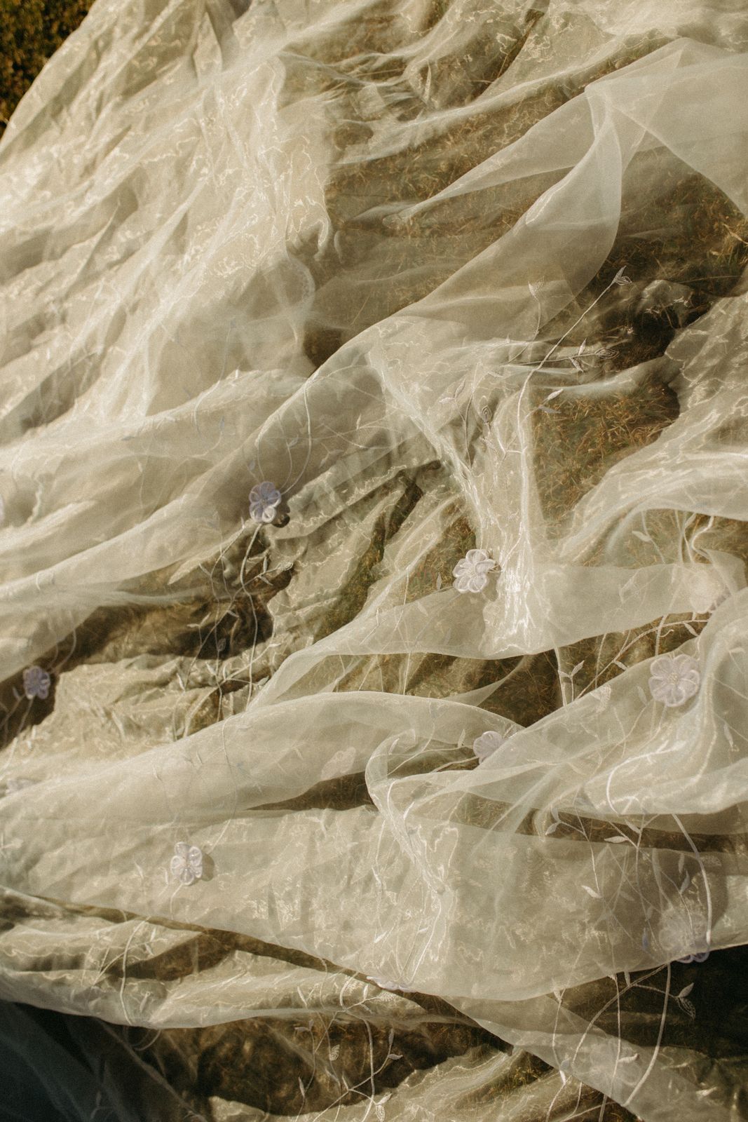Winter bridal editorial at Mt Sunday, Canterbury — bespoke gown by Sarah Stoute — photo 9