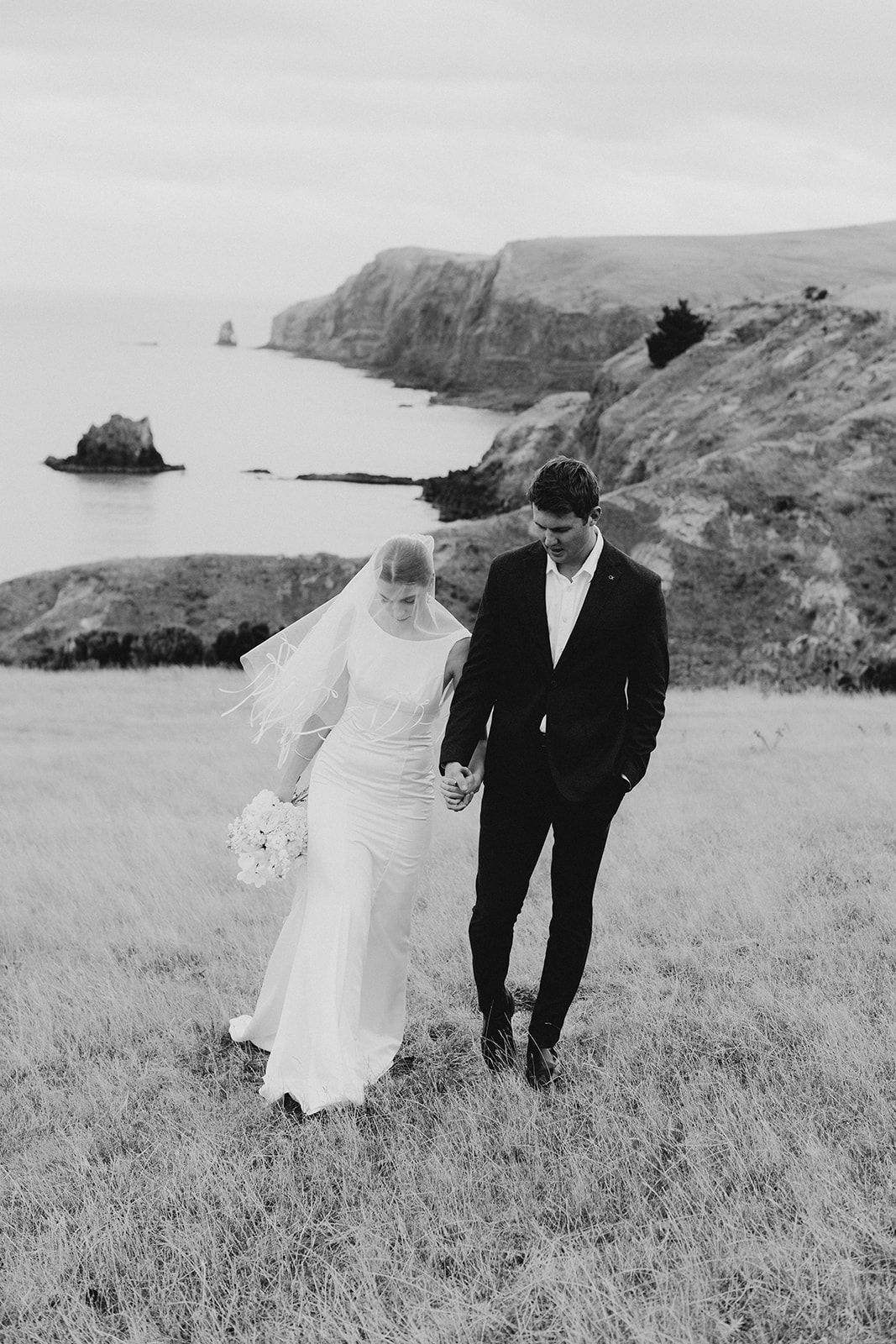 Autumn bridal editorial at Ridgecliff, Banks Peninsula — bespoke gown by Sarah Stoute — photo 15