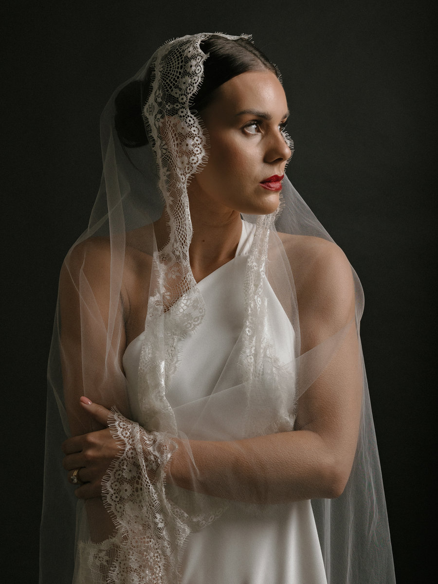Mantilla Chantilly Lace Veil