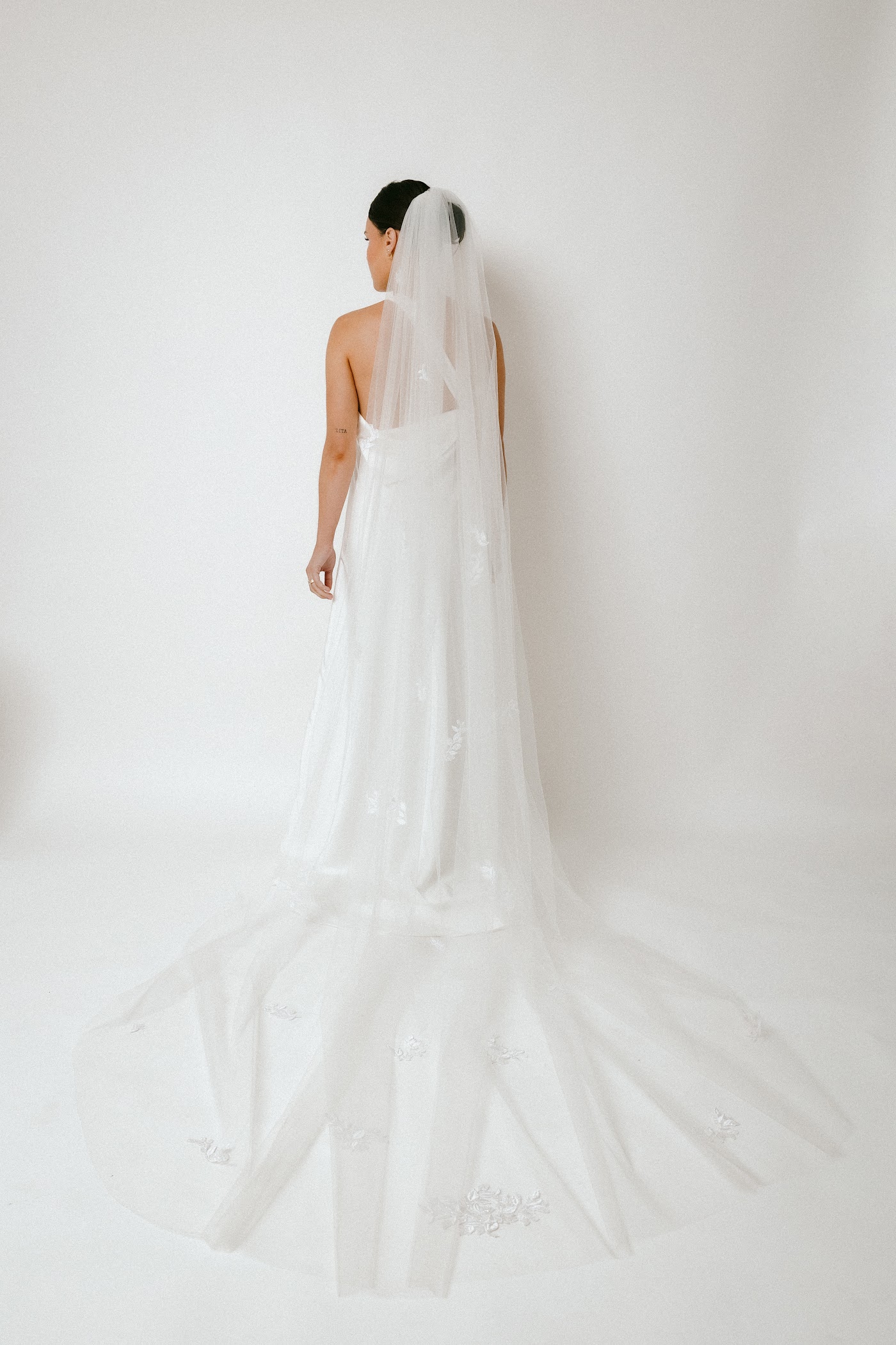 Scattered Embroidery Veil
